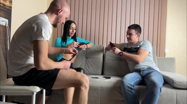 34Карточный долг - это святое34 А плата за нее - прием двух членов