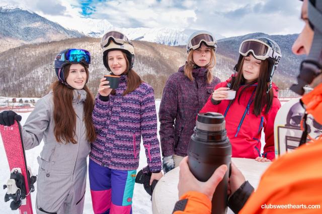 Чего яйца зря морозить Пойдемте в дом и погреемся групповой еблей