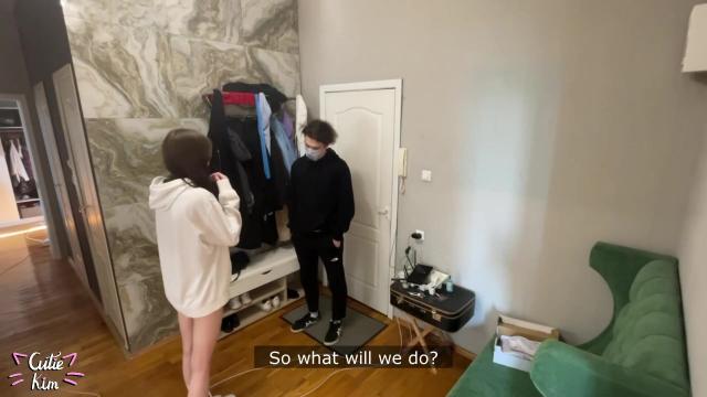 Голожопка Кутя нагрела курьера на 200 баксов