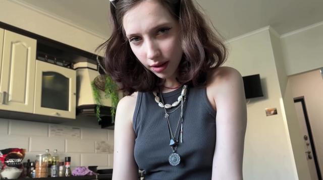 Как я выебал молодую украинку-эколога так что она забыла свою диссертацию