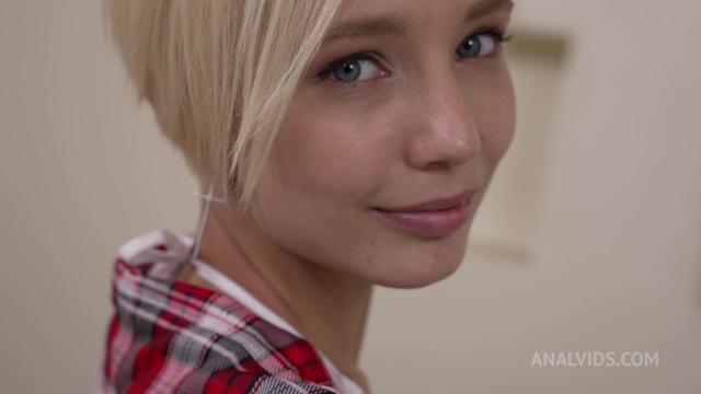 Куда пихаешь у меня в анусе больше нет свободного места Анал на грани провала