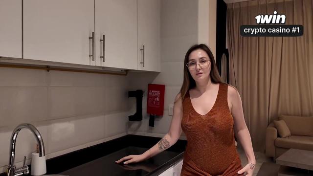 Мальчик будешь бабкоёбом Мама Алина присосалась к другу своего сына