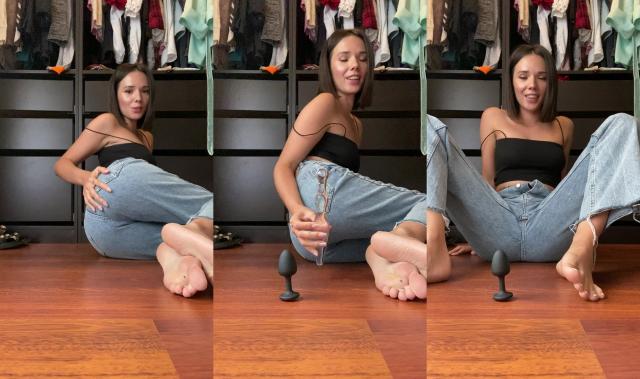 OnlyFans-шлюха Иви Свит и её анальные игрушки