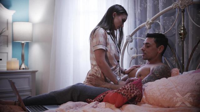 Пап я люблю смотреть на хуи в порнухе но ведь твой хуй лучше правда пап русский перевод