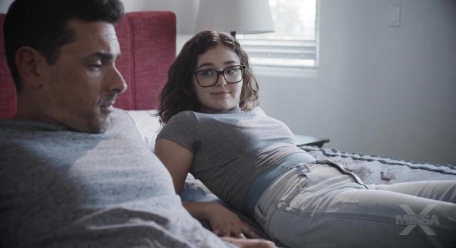 Папа не тупи и лиши меня невинности Ведь наша мама давно в могиле русский перевод