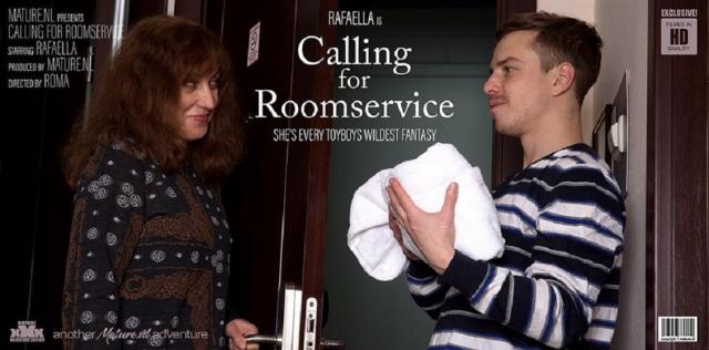 Поспелая русачка берёт в оборот скромного соседа по гостинице