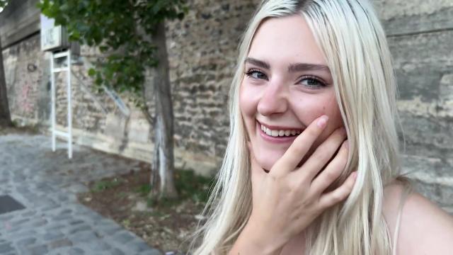 Приключения Евы Эльфи в Париже Отдалась первому попавшемуся французу