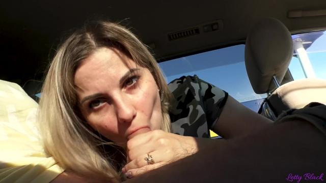 Секретарша соснула у босса на парковке ИКЕА