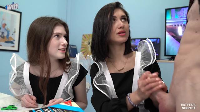 Школьные шлюшки довыёбывались  разозлили ОБЖиста он им вдул