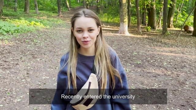 Студентка завлекла к себе в хату и заставила изучать анатомию