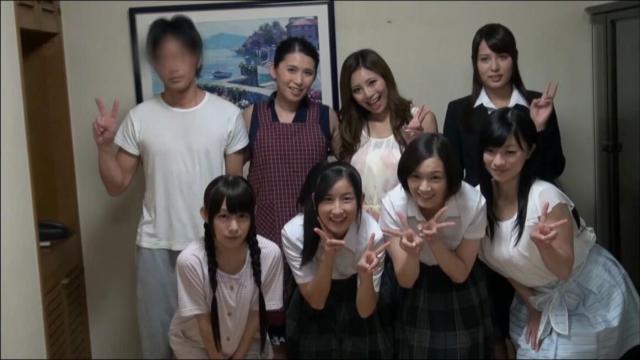 В нашей большой семье с братом ебёмся дружно все японское без цензуры