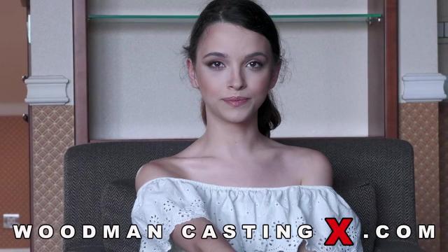 В жопу не даю старый Да куда ты денешься с подводной лодки моего кастинга дрища 20-летняя