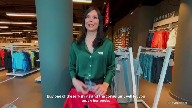 Внимание акция Купи футболку  выеби консультанта в подарок