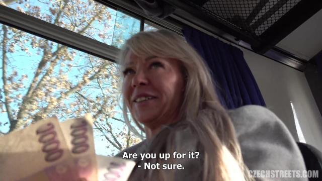 Замужняя MILF в автобусе 34Кончи в меня но потом пожалеешь34